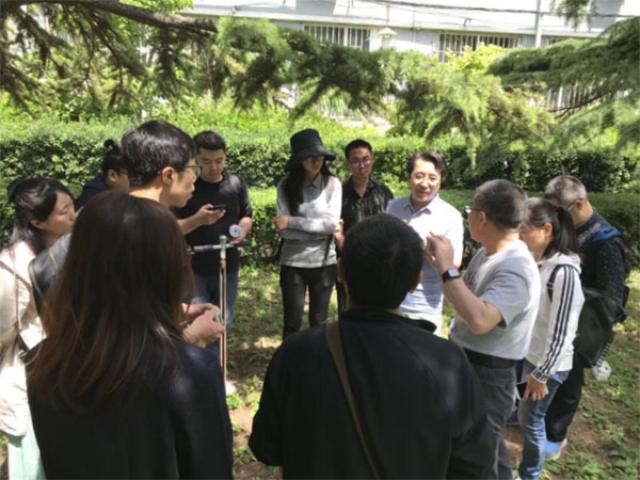 20180519152673166757806846.jpg 20180519-2清华大学建筑学院学生来学部参加土壤学实习289.jpg